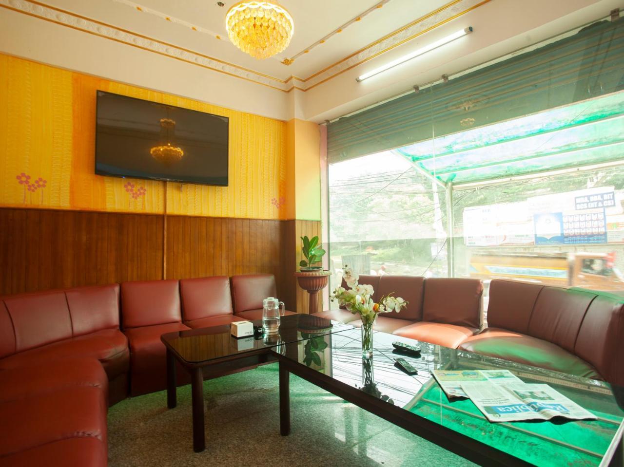 Oyo 195 Global Hotel And Resort Kathmandu Bagian luar foto