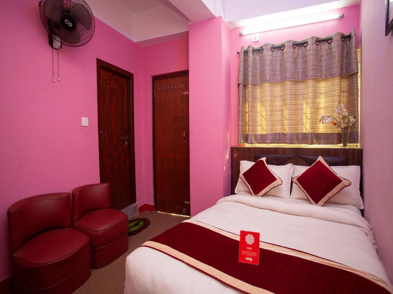 Oyo 195 Global Hotel And Resort Kathmandu Bagian luar foto