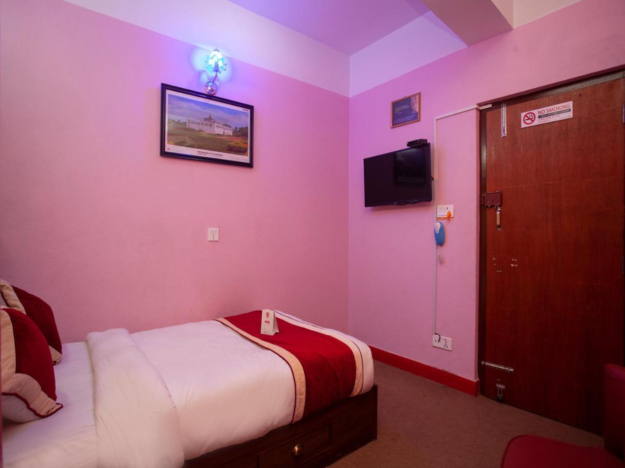 Oyo 195 Global Hotel And Resort Kathmandu Bagian luar foto