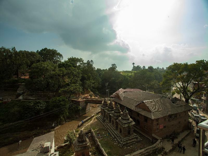 Oyo 195 Global Hotel And Resort Kathmandu Bagian luar foto