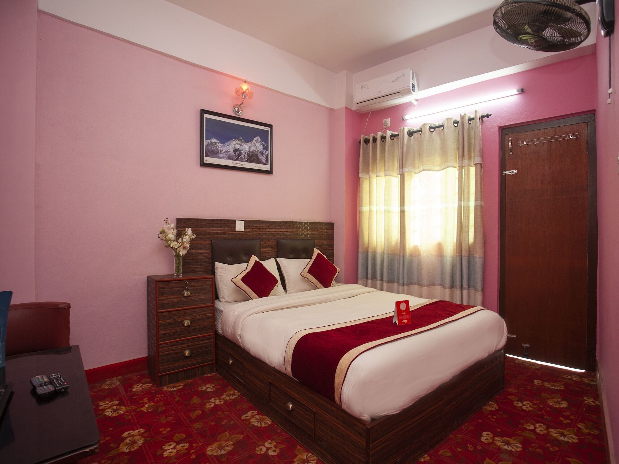 Oyo 195 Global Hotel And Resort Kathmandu Bagian luar foto